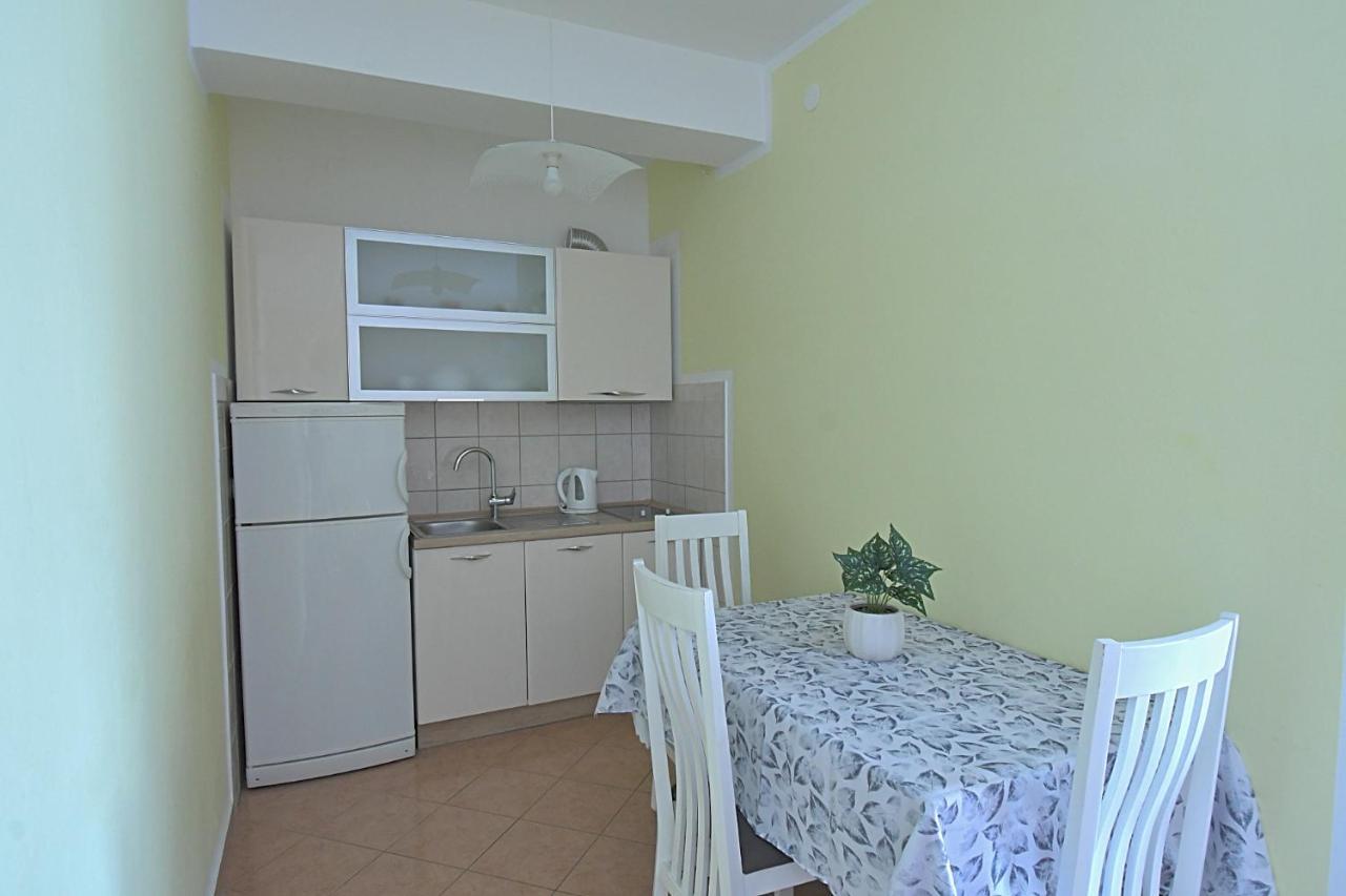 Apartments Tonci And Iris Primošten Extérieur photo